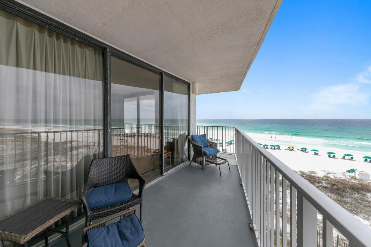 Mainsail 131 - Beachfront 2Br With Free Seasonal Beach Service Destin Bagian luar foto