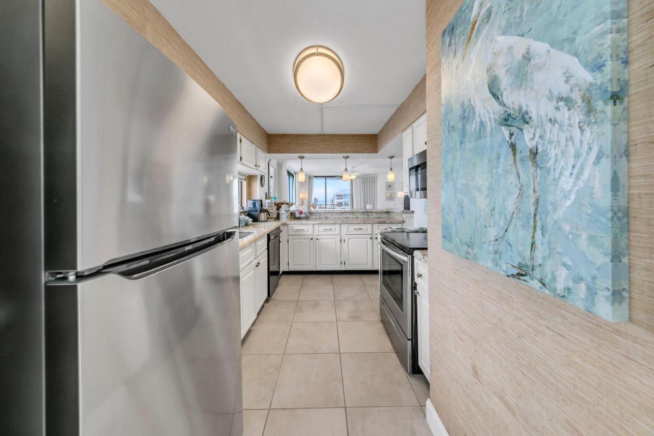 Mainsail 131 - Beachfront 2Br With Free Seasonal Beach Service Destin Bagian luar foto