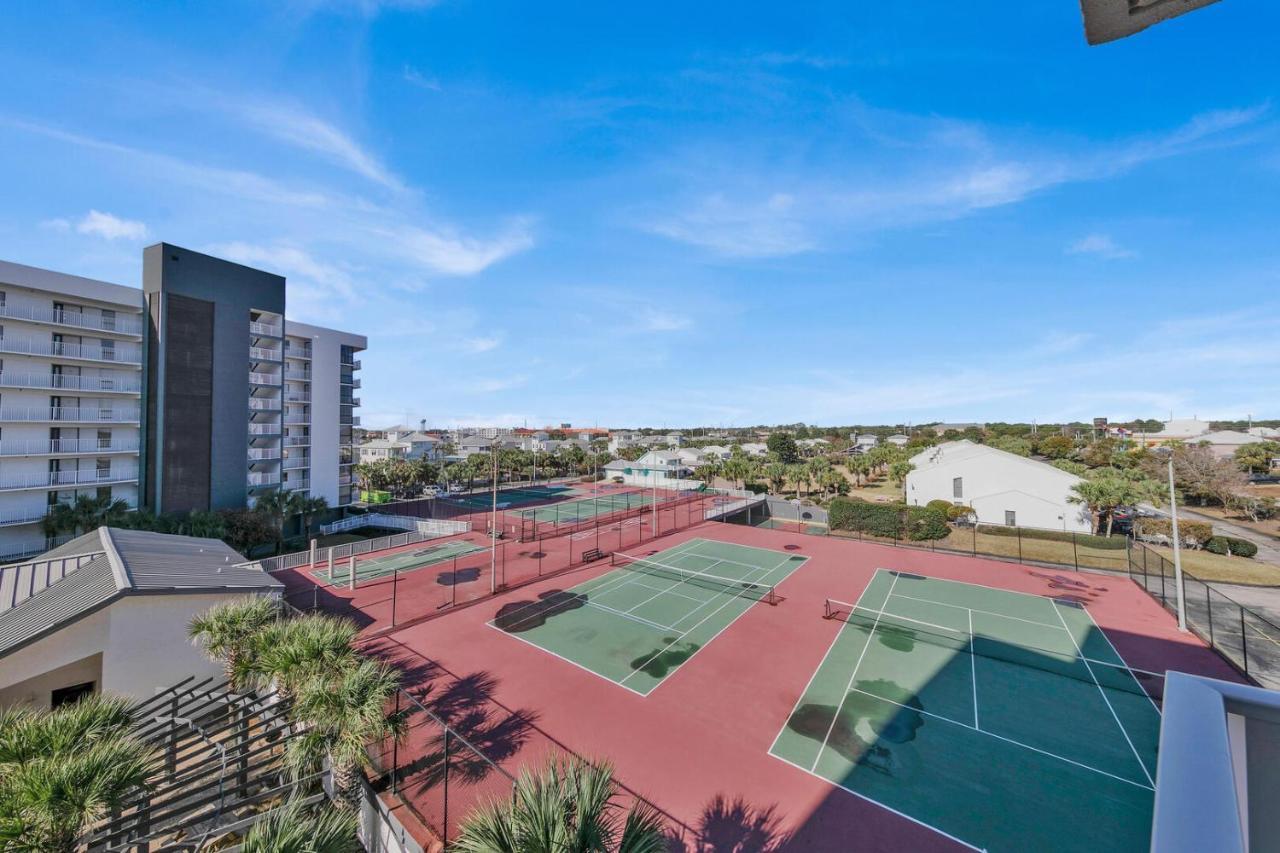 Mainsail 131 - Beachfront 2Br With Free Seasonal Beach Service Destin Bagian luar foto