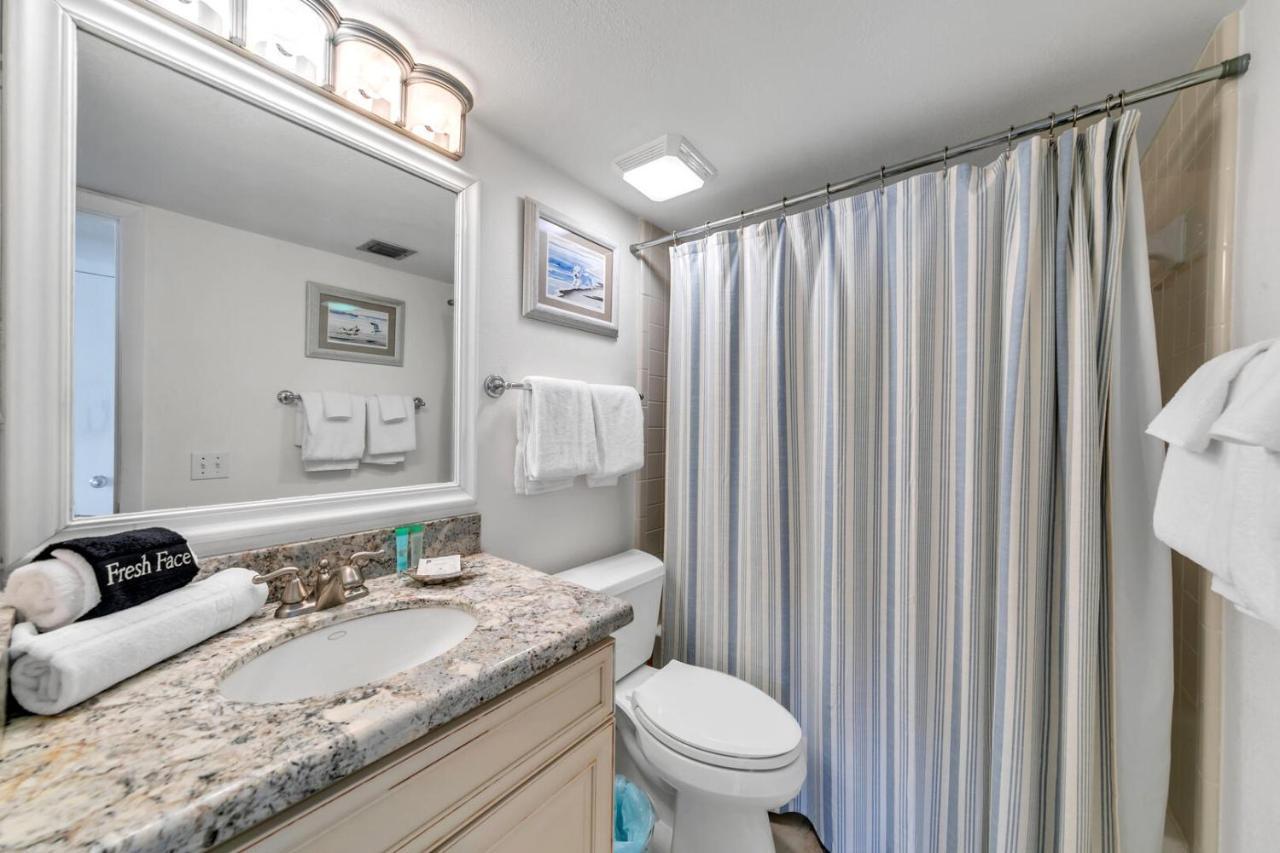 Mainsail 131 - Beachfront 2Br With Free Seasonal Beach Service Destin Bagian luar foto