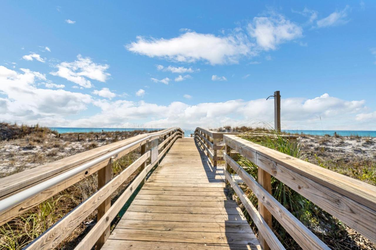 Mainsail 131 - Beachfront 2Br With Free Seasonal Beach Service Destin Bagian luar foto
