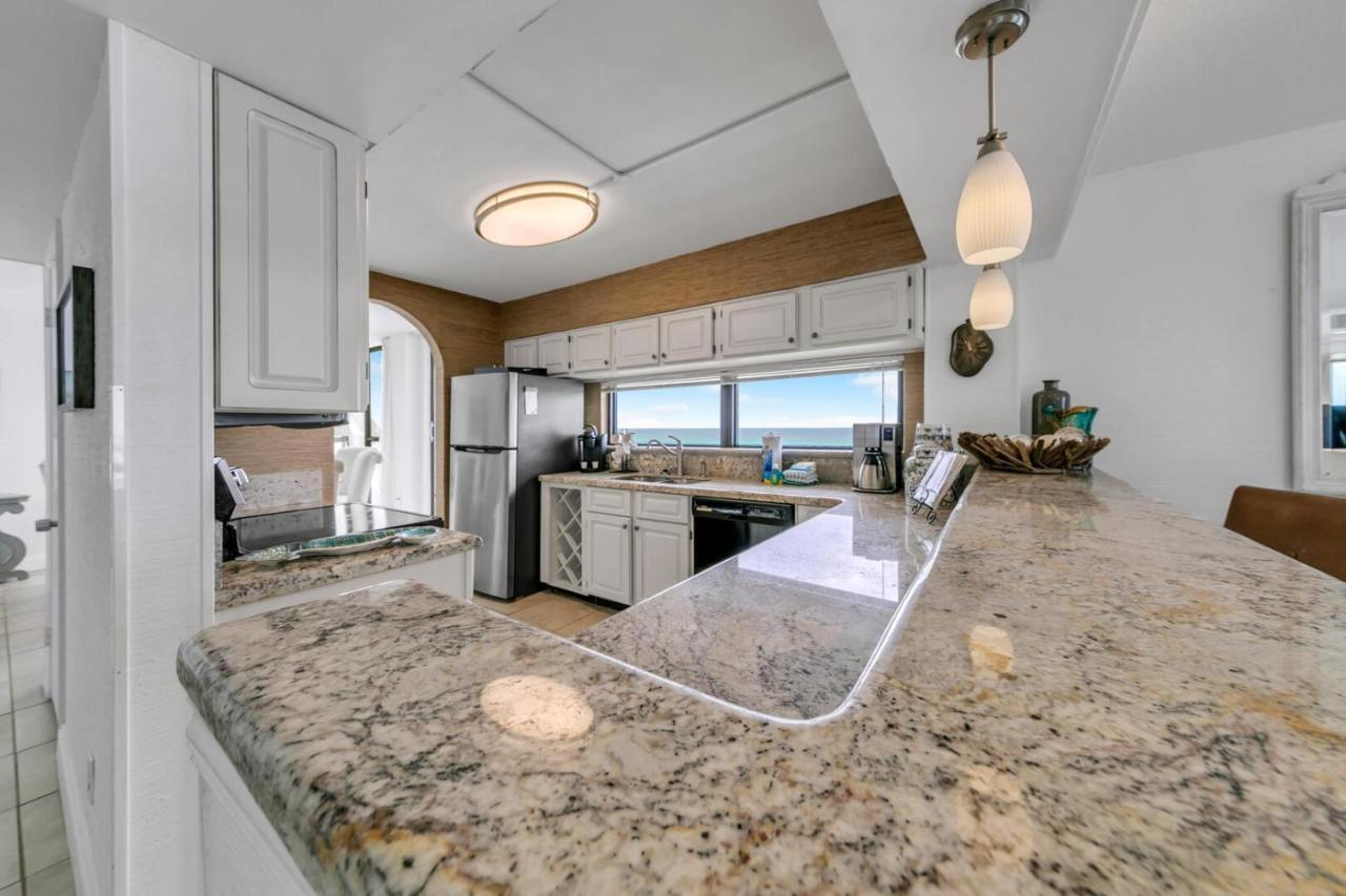 Mainsail 131 - Beachfront 2Br With Free Seasonal Beach Service Destin Bagian luar foto